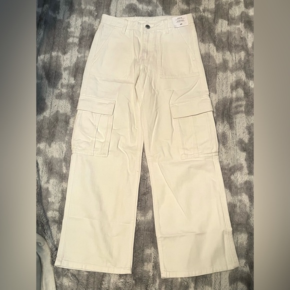 H&M WIDE LEG LOW CARGO PANTS Size 10-11 - Picture 2 of 7
